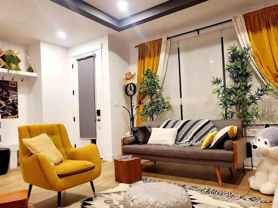 Prázdninový dům Welcome To Happy Place Where Cozy Comfort Meets Exquisite Luxury Edmonton