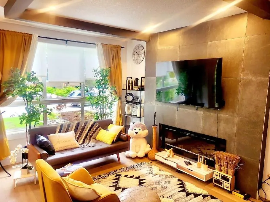 Welcome To Happy Place Where Cozy Comfort Meets Exquisite Luxury Edmonton